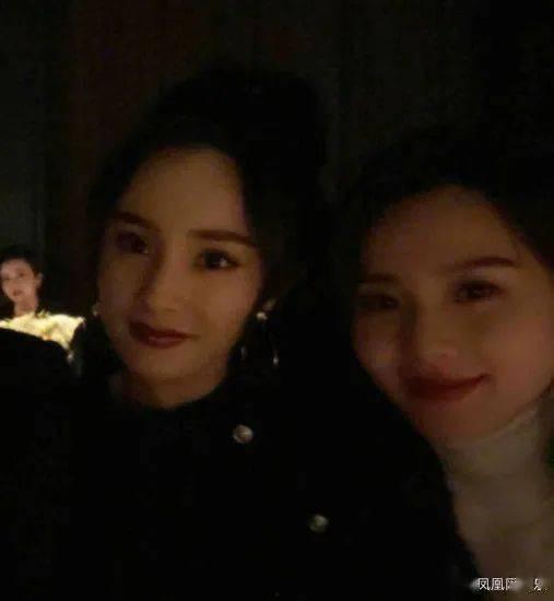 娱乐圈吃瓜哥疑似恋情曝光,神秘美女是谁？